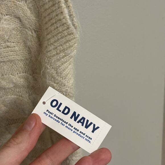 NWT Old Navy Sleeveless Cropped Cozy Plush-Yarn Cable-Knit Turtleneck Sweater L - Picture 6 of 9